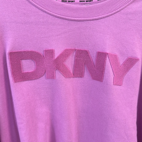 DKNY Pink Sweatshirt New with Tags size Medium crew neck sz Medium - Picture 4 of 13